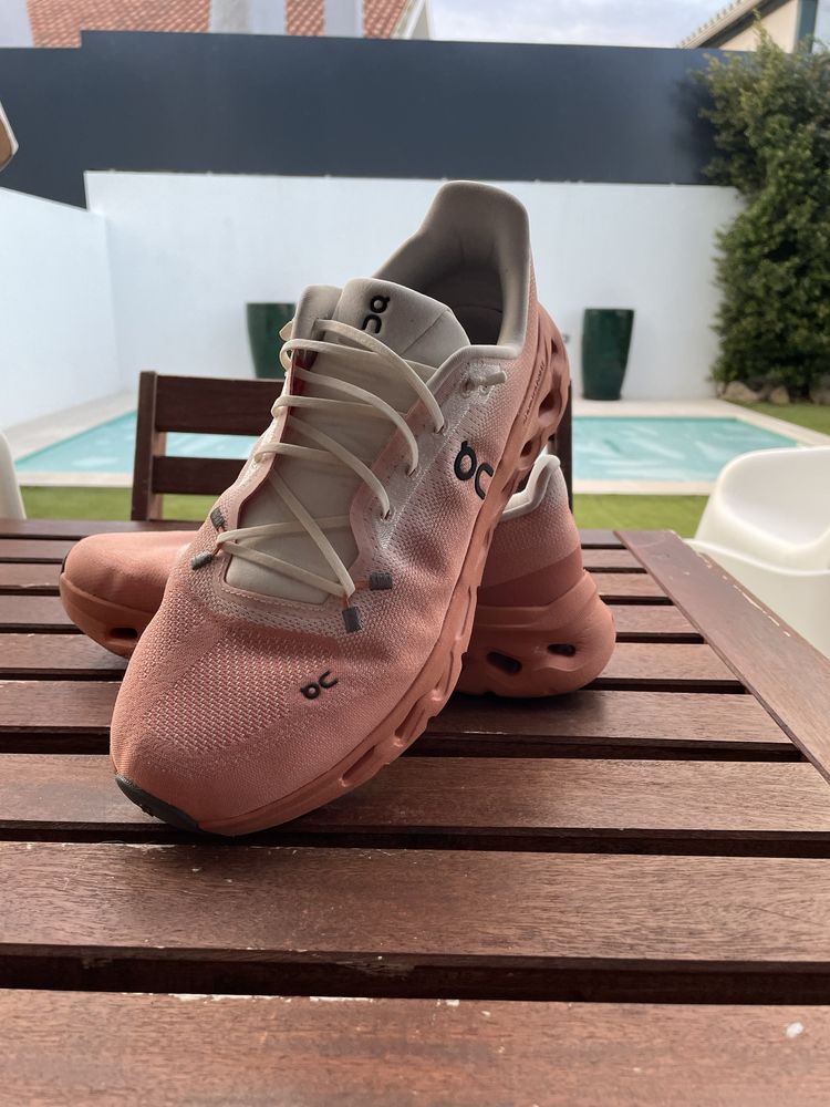 Tenis on Cloud - impecaveis