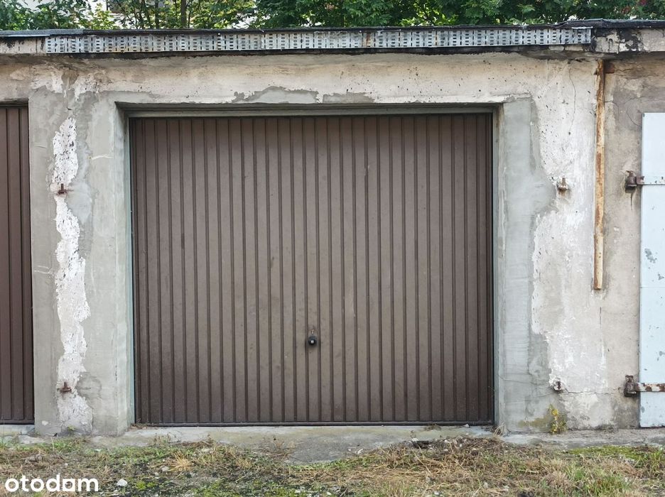 Garaż Murowany z nową bramą otwierany do góry ul. Chopina 18m2