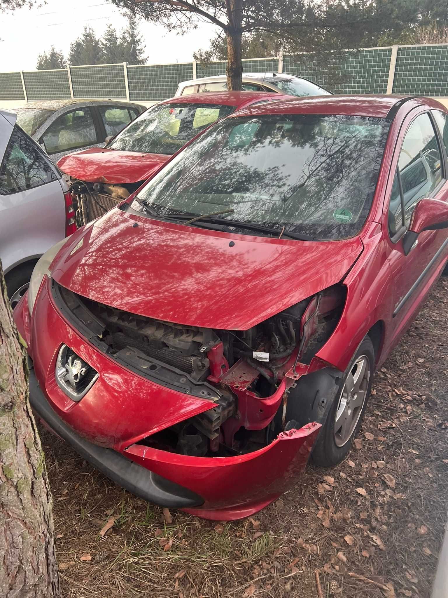 PEUGEOT 207 drzwi przód zderzak klapa tył silnik 1.4 1.6 vti na części