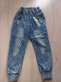 Spodnie chłopięce dżinsowe rozmiar z metki 4