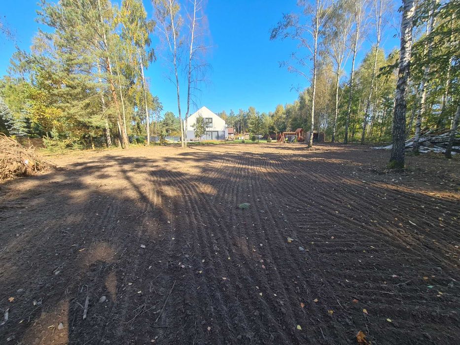 sprzedam dzialke budowlana 1500m2 ogrodzona woda prad