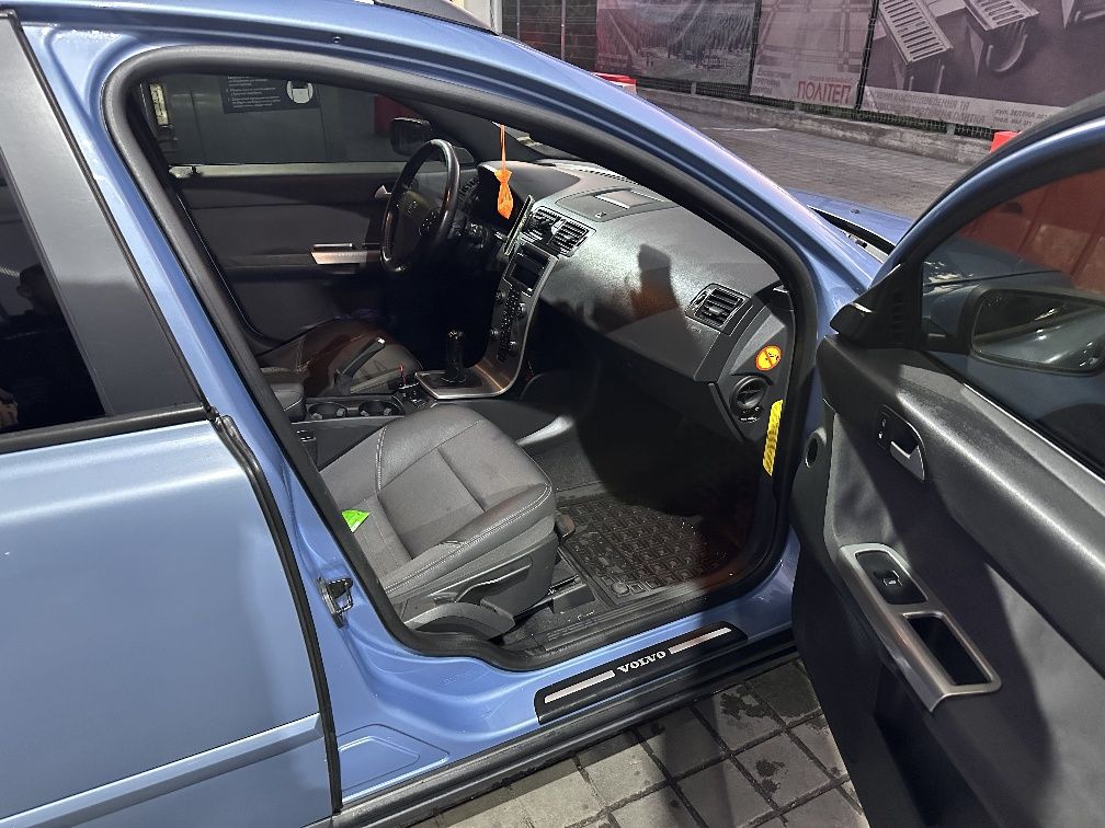 Volvo v50 2.0tdi