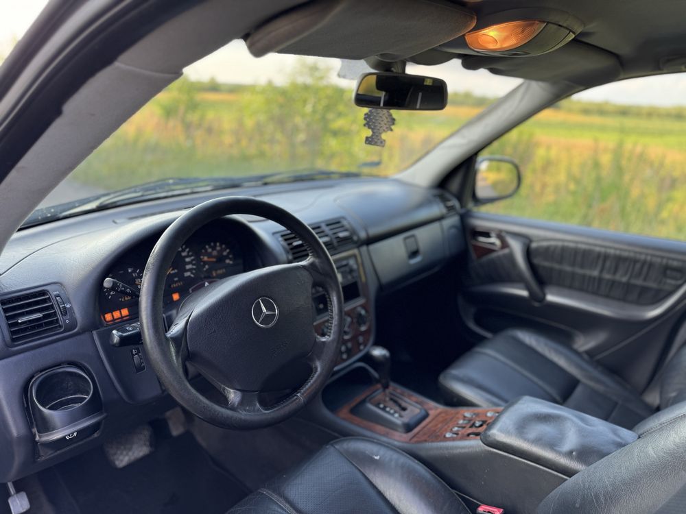 Мерседес МЛ 270 СДІ 4x4