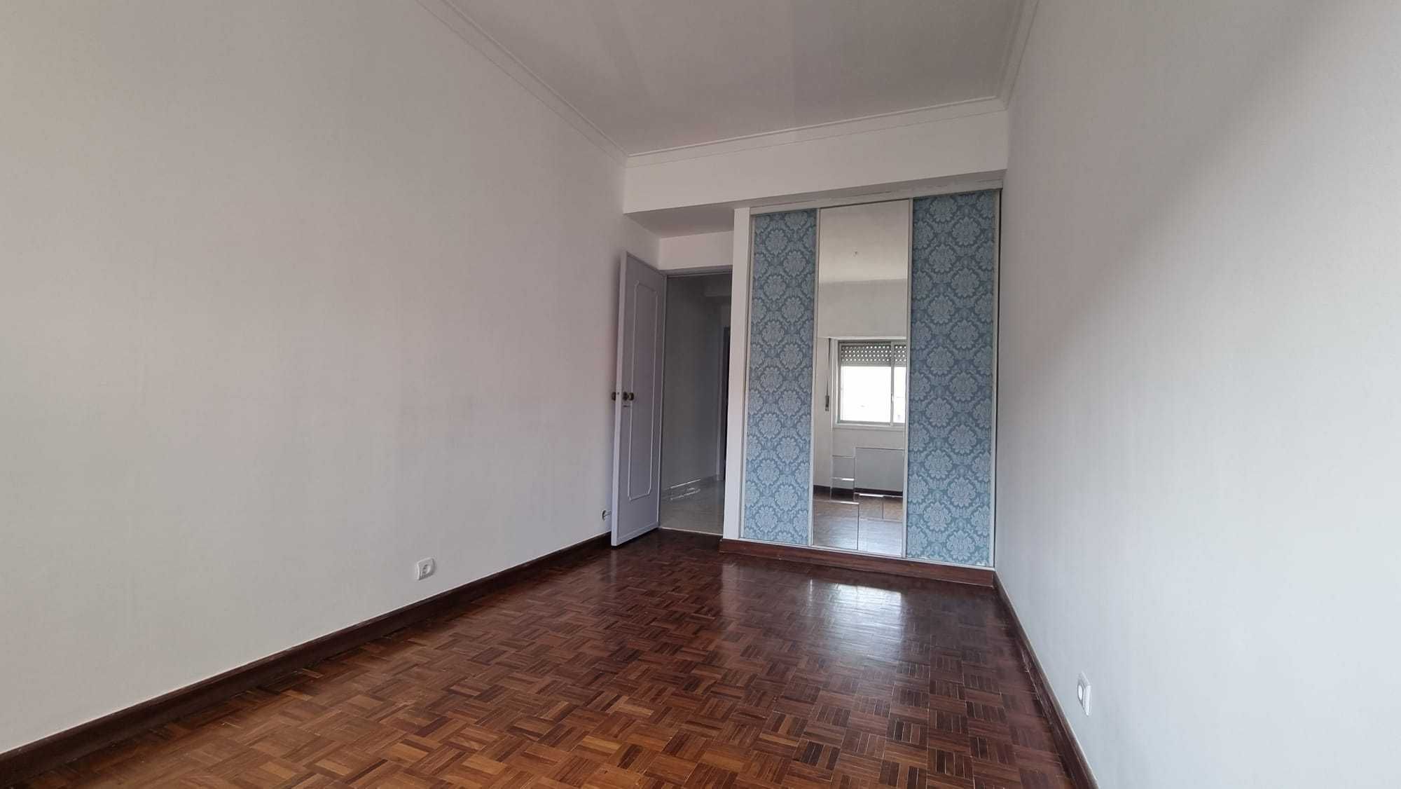 Excelente T3 na Venteira - Amadora