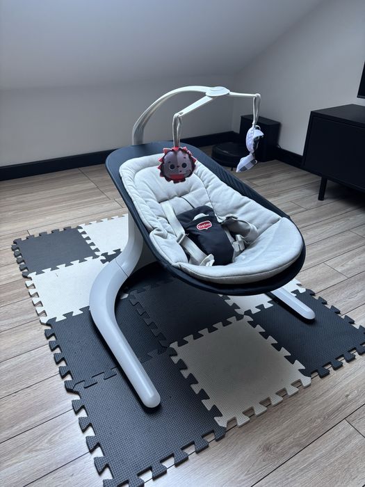 Sprzedam bujaczek i kołyskę 2w1 Tiny Love