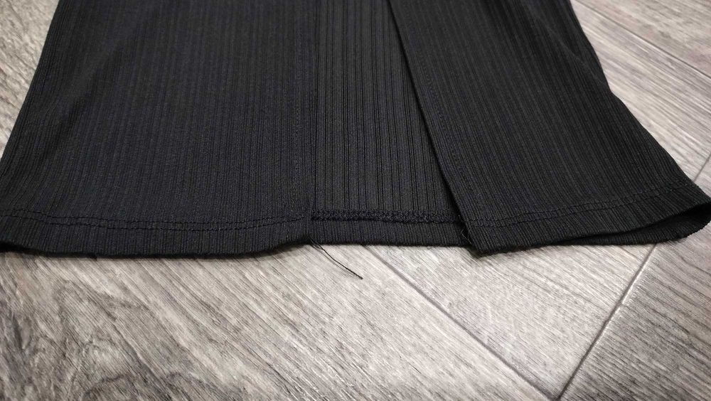 Штани-кльош із розрізами спереду