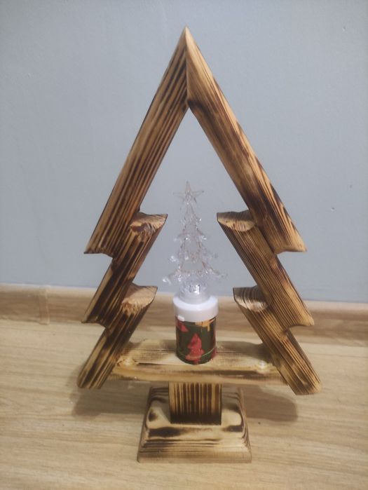 Znicz świąteczny, choinka świąteczna na cmentarz