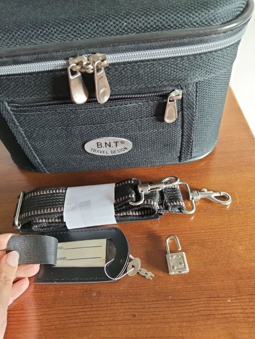 Nécessaire mala maquilhagem B.N.T