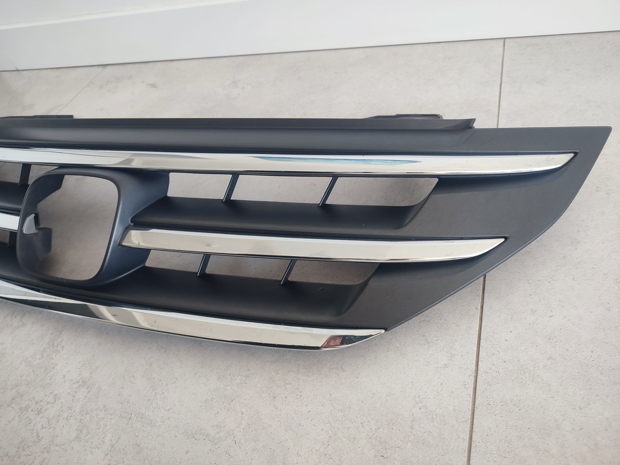Grill Atrapa Honda CR-V IV 4 11r-15r Oryginał