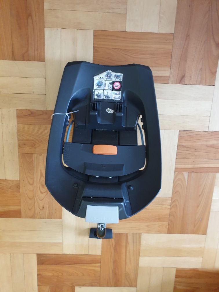 Fotelik Cybex Aton 5 z bazą