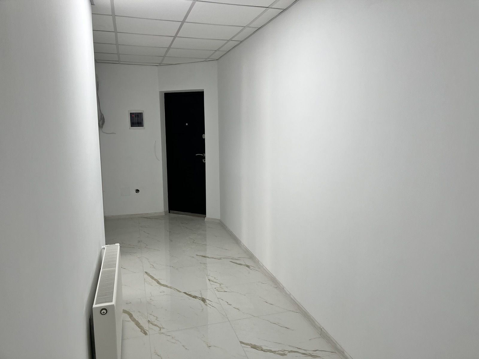 Продається комерційне приміщення з ремонтом, 57 кв.м, вул.Злуки