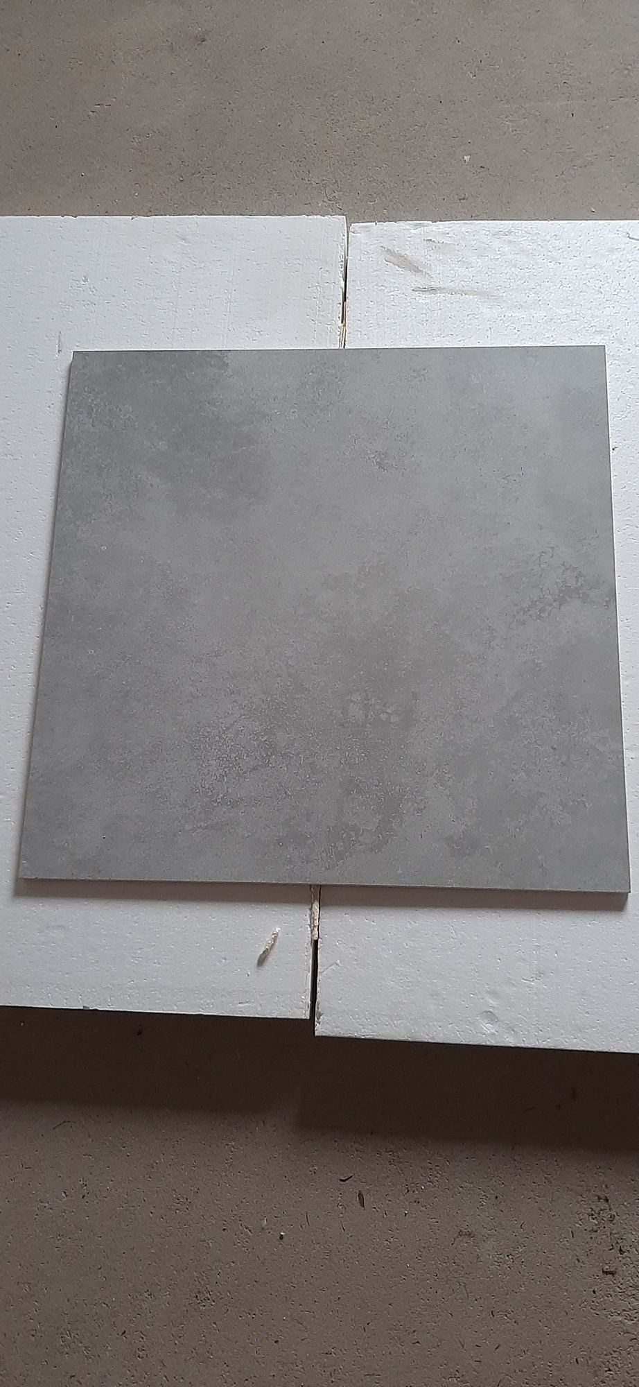 Płytka gresowa 60 x 60