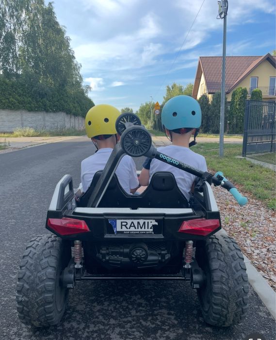 Super Buggy Clash 4×4 – świetny stan, idealny dla dwójki dzieci!