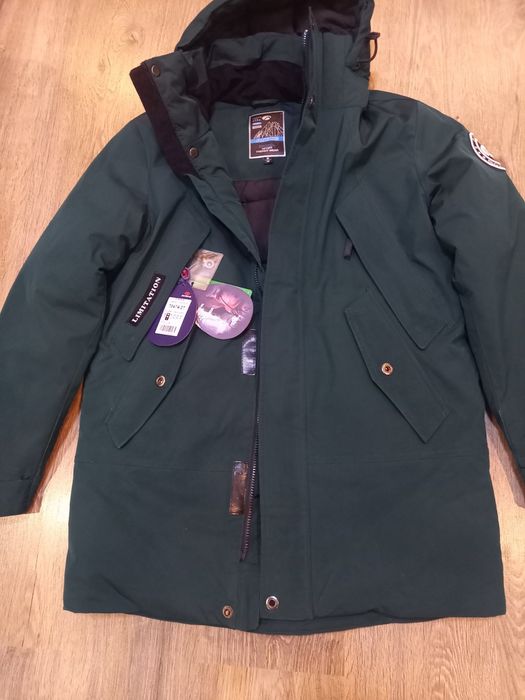 Чоловіча куртка Avecs в новому стані