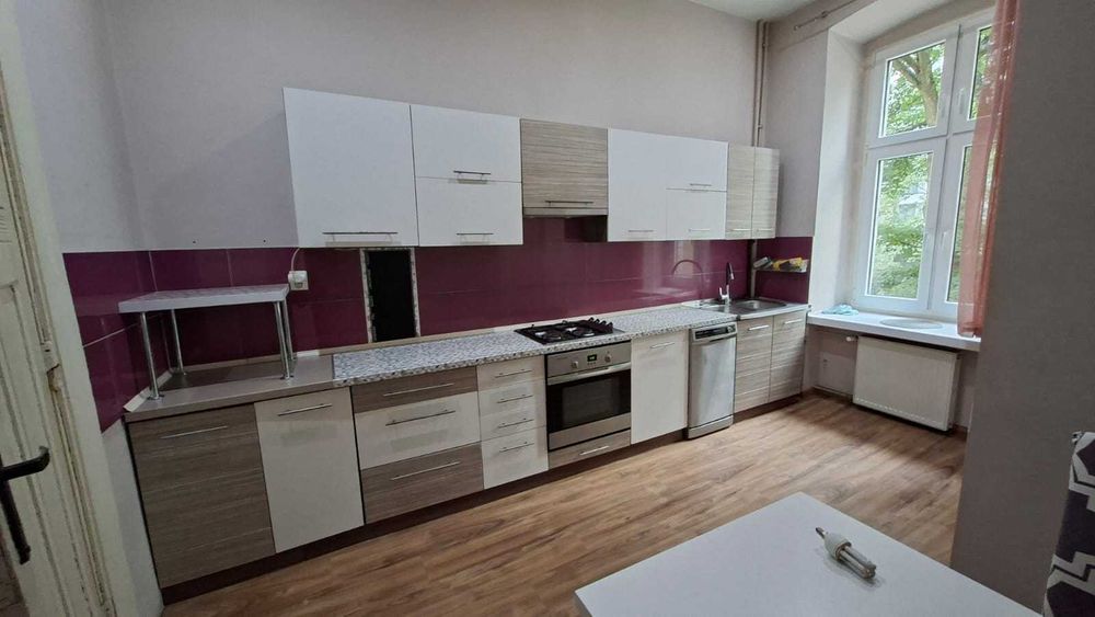 komplet mebli kuchennych