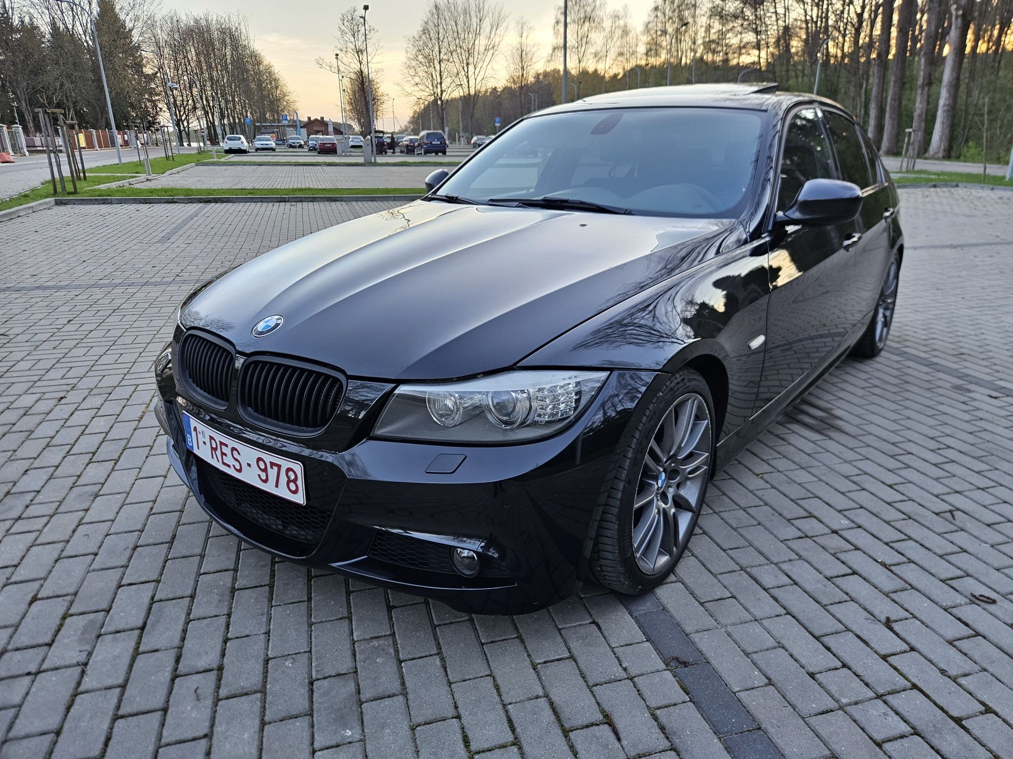 BMW_E90_330D_2011r_Mpakiet_Edition_Full opcja