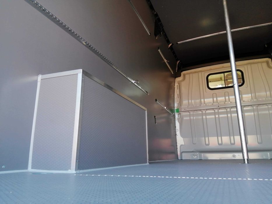 Citroen Jumper L4H2  Zabudowa pak busa samochodu dostawczego