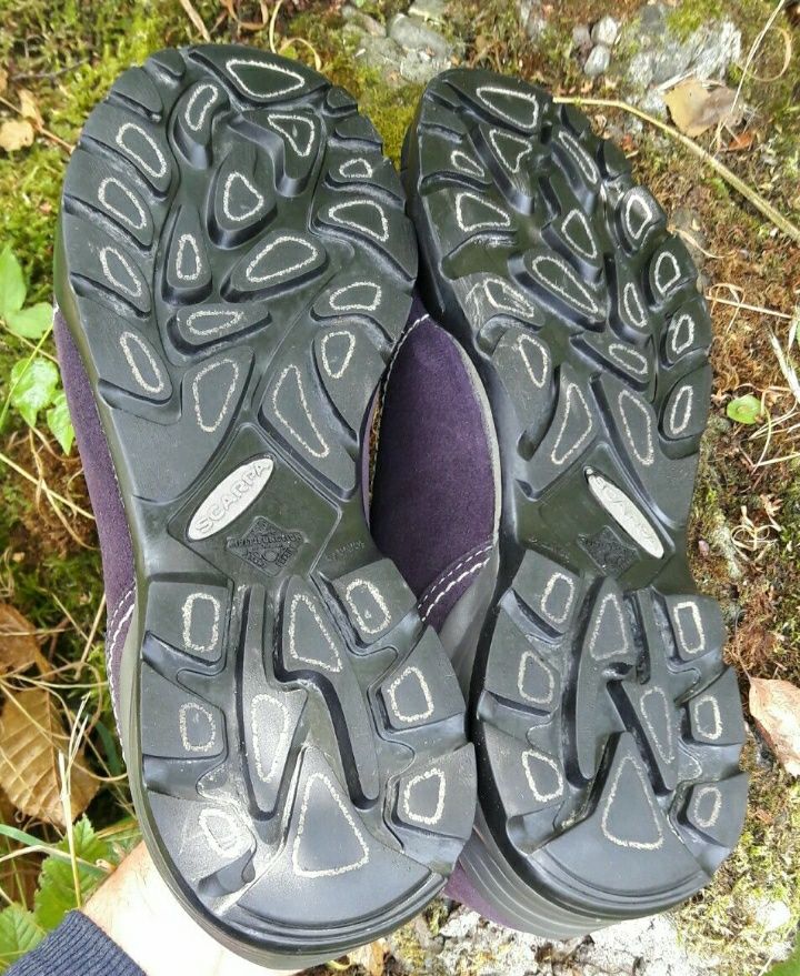 Кросівки  фірми scarpa mojito на меху оригінал 

Розмір по бірці