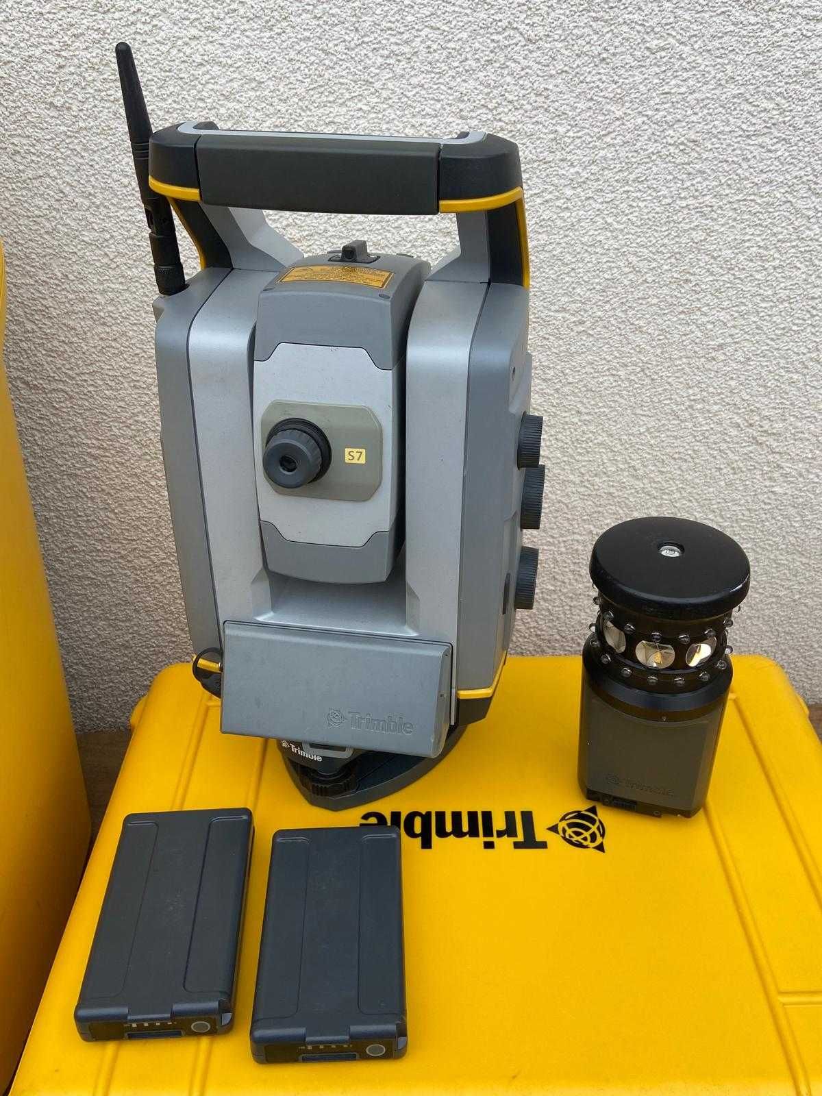 Tachimetr robotyczny Trimble S7 1" + GPS R2 + TSC3