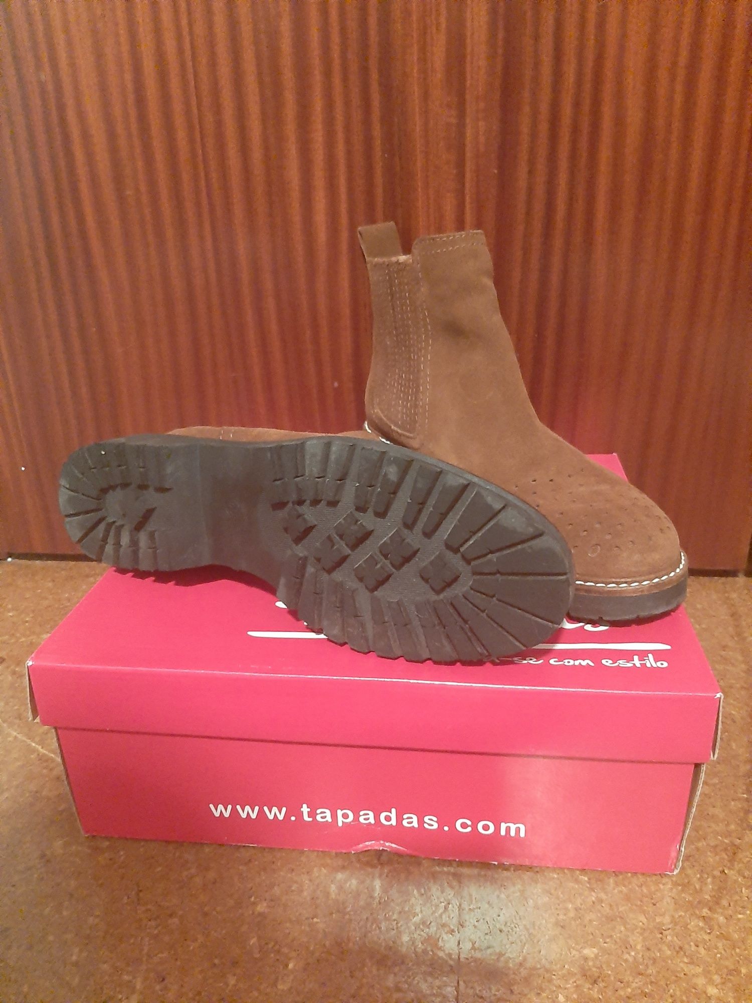 Botins Camel em pele