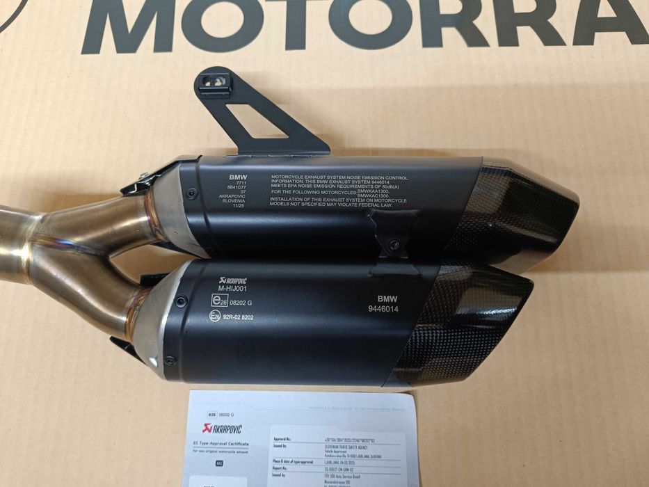 Ponteira Akrapovic BMW R1300 GS ou GSA Preta - COMO NOVA