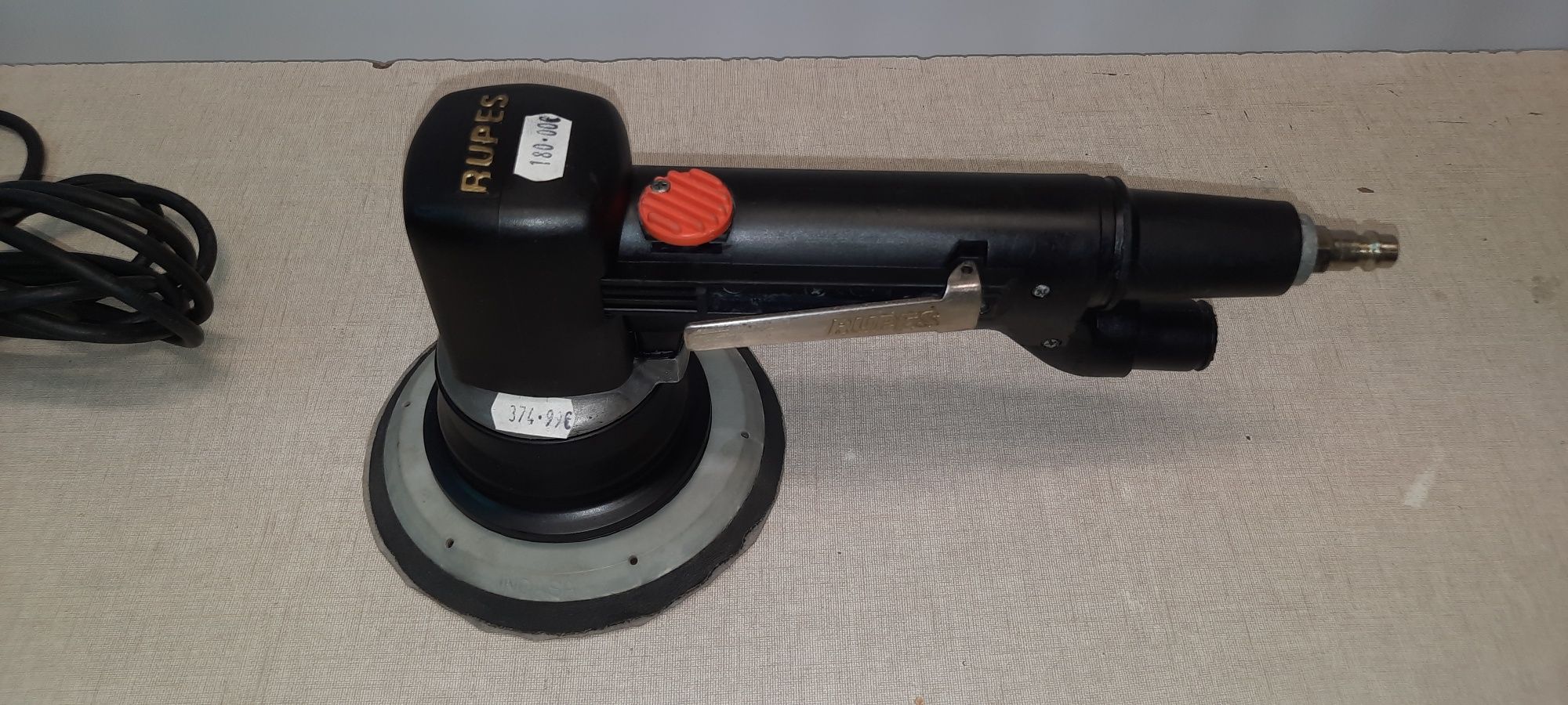 Lixadeira excêntrica Bosch  GEX 150 ACE com regulação de velocidade