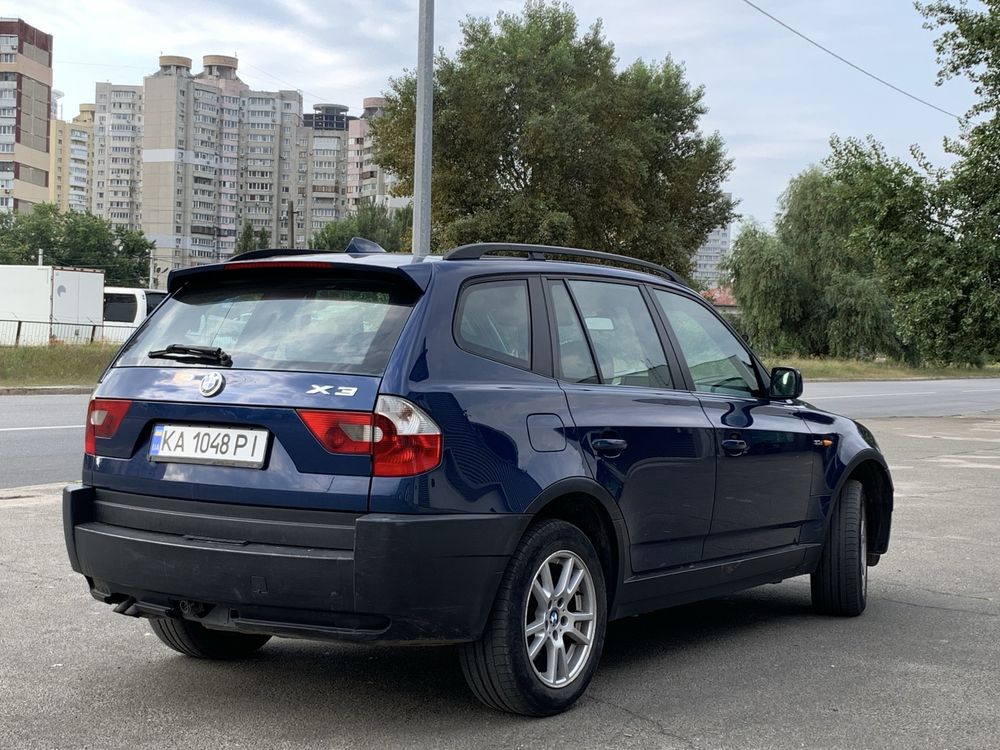 Продам BMW X3 E83