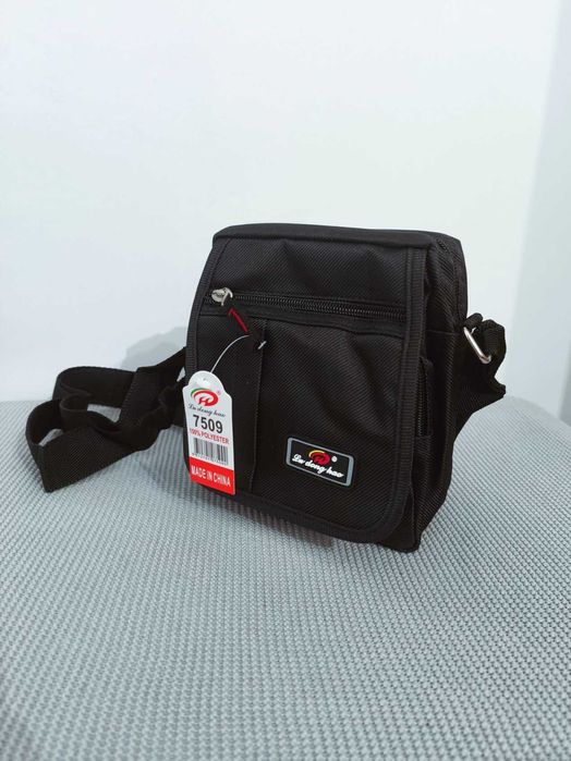 Mała czarna torebka saszetka na ramię męska klapka nowa 7509