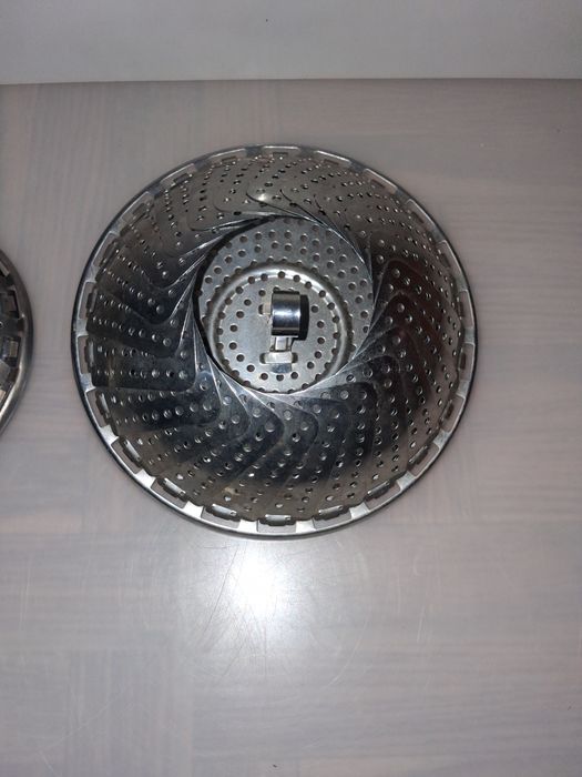 Antigas Fruteiras ou Cestos de Mesa