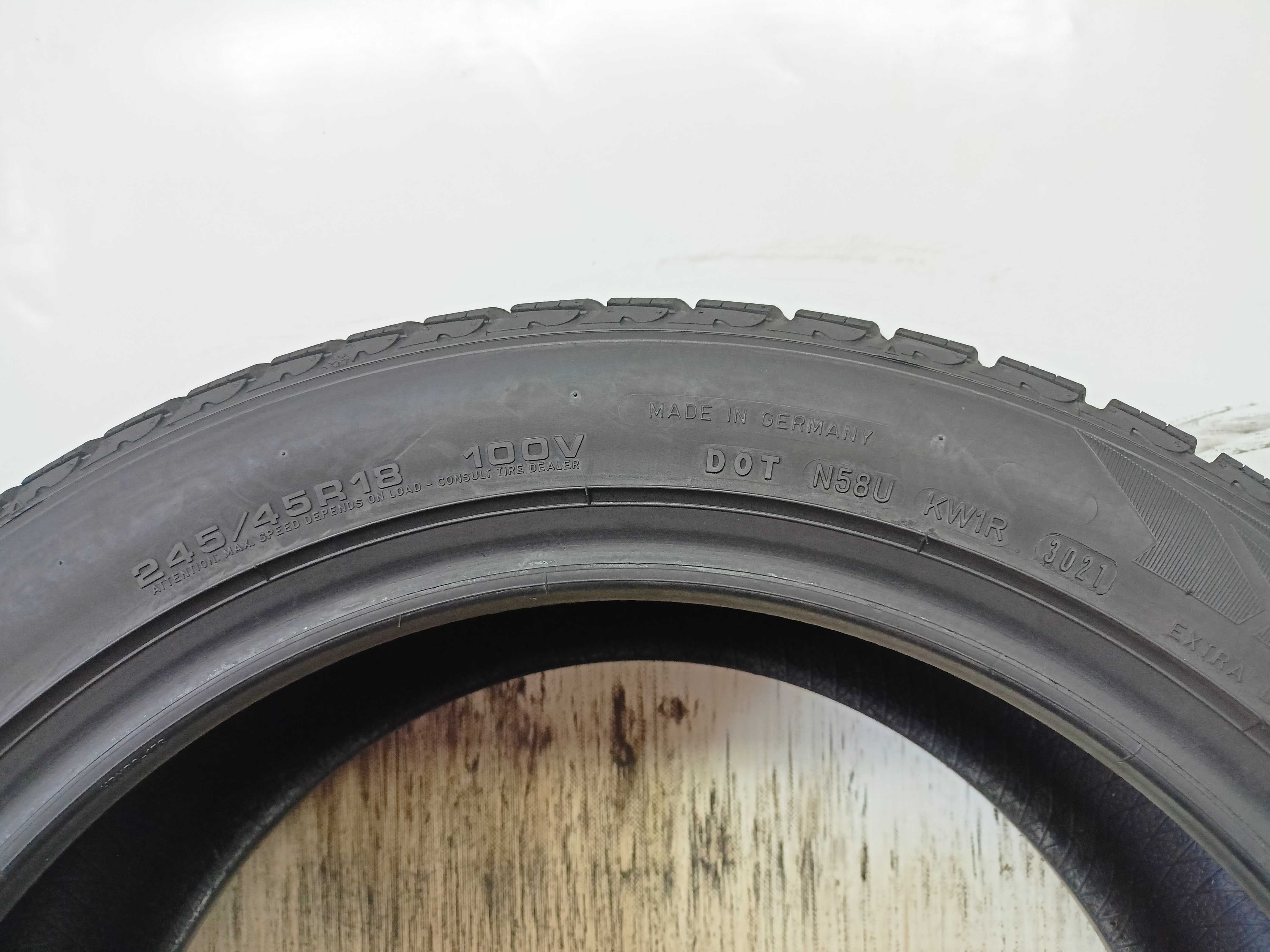 Goodyear UltraGrip 8 245/45/18 2021r. 100V 2x7,6mm (3230)