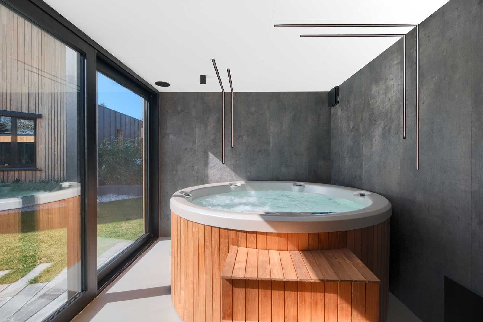 Sauna ogrodowa z jacuzzi - wysoki standard!