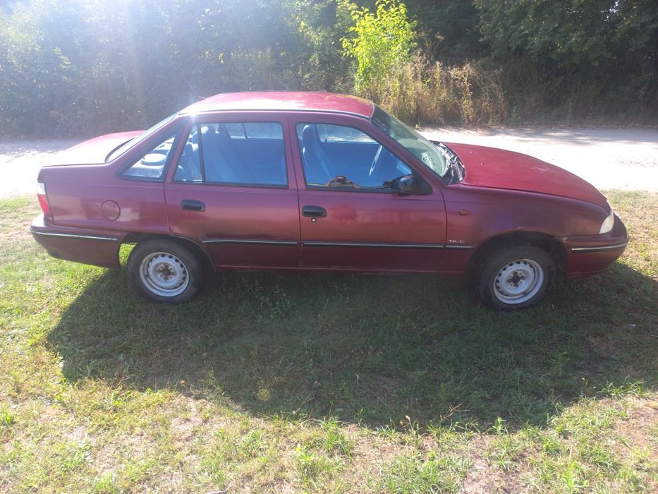 Део нексія 2007 рік газ-бензин