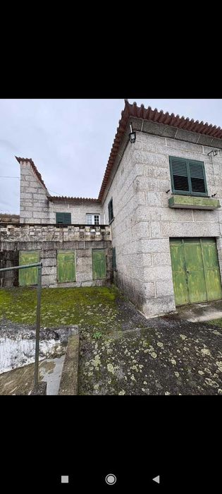 Casa em pedra para restauro