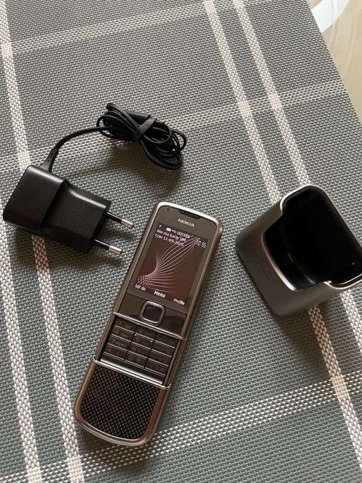 Nokia 8800  arte carbon