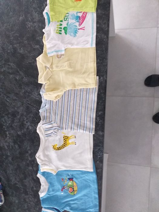 Bluzeczki niemowlęce roz 56-62