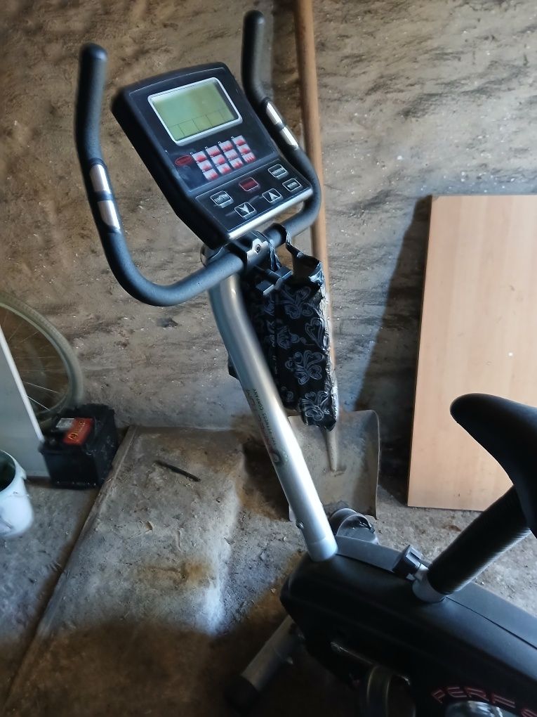 Rower stacjonarny ergometer Perfectum.