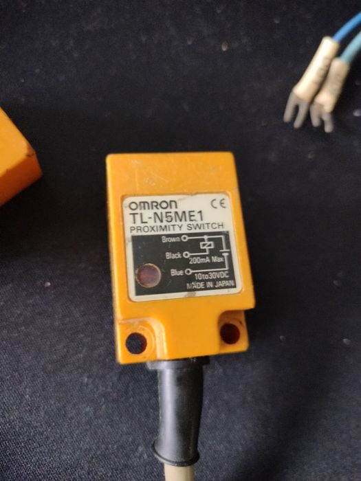 12szt Czujniki indukcyjne PNP i NPN OMRON Schmersal  Baumet ifm