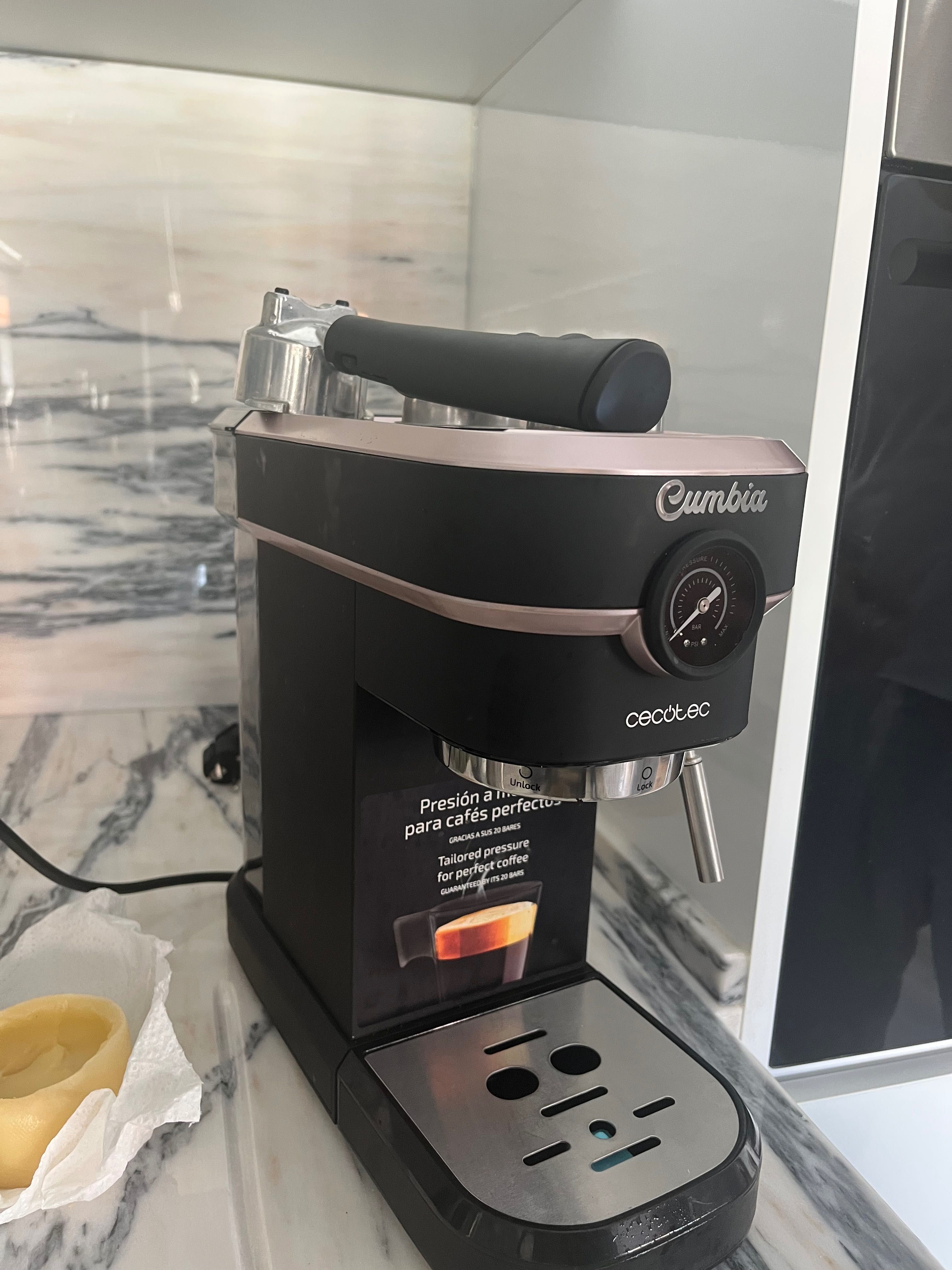 Maquina de café em grão