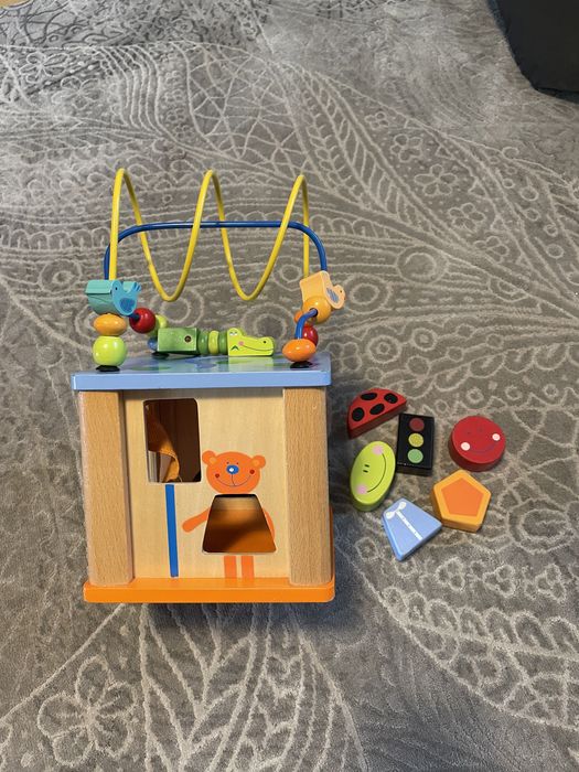 Kostka edukacyjna drewniany sorter pętla motoryczna Baby Mix