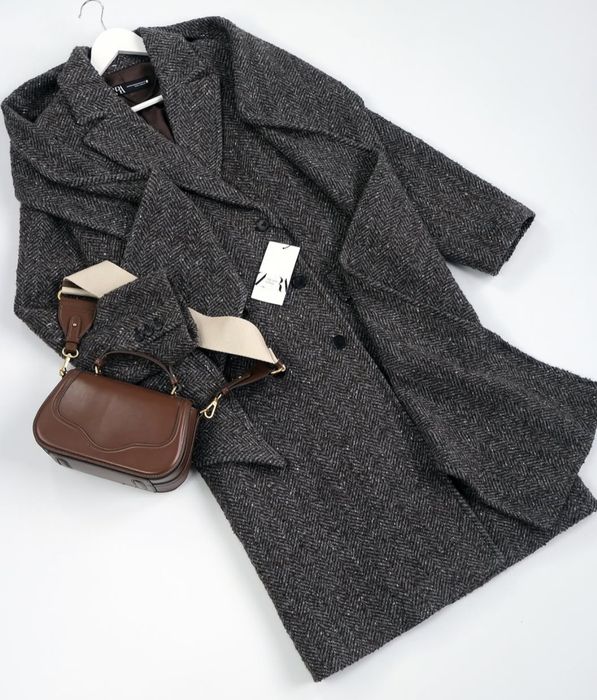 Пальто ZARA XS-S.двобортне з шарфом.