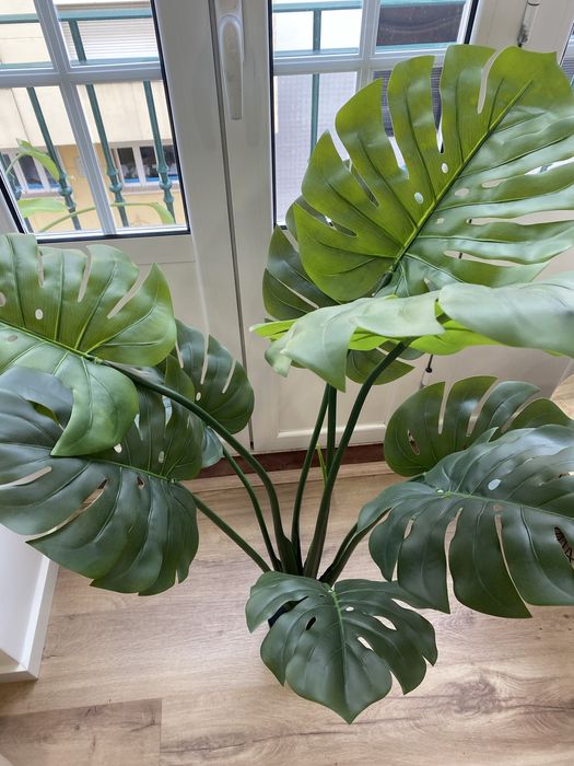 Planta Monstera artificial