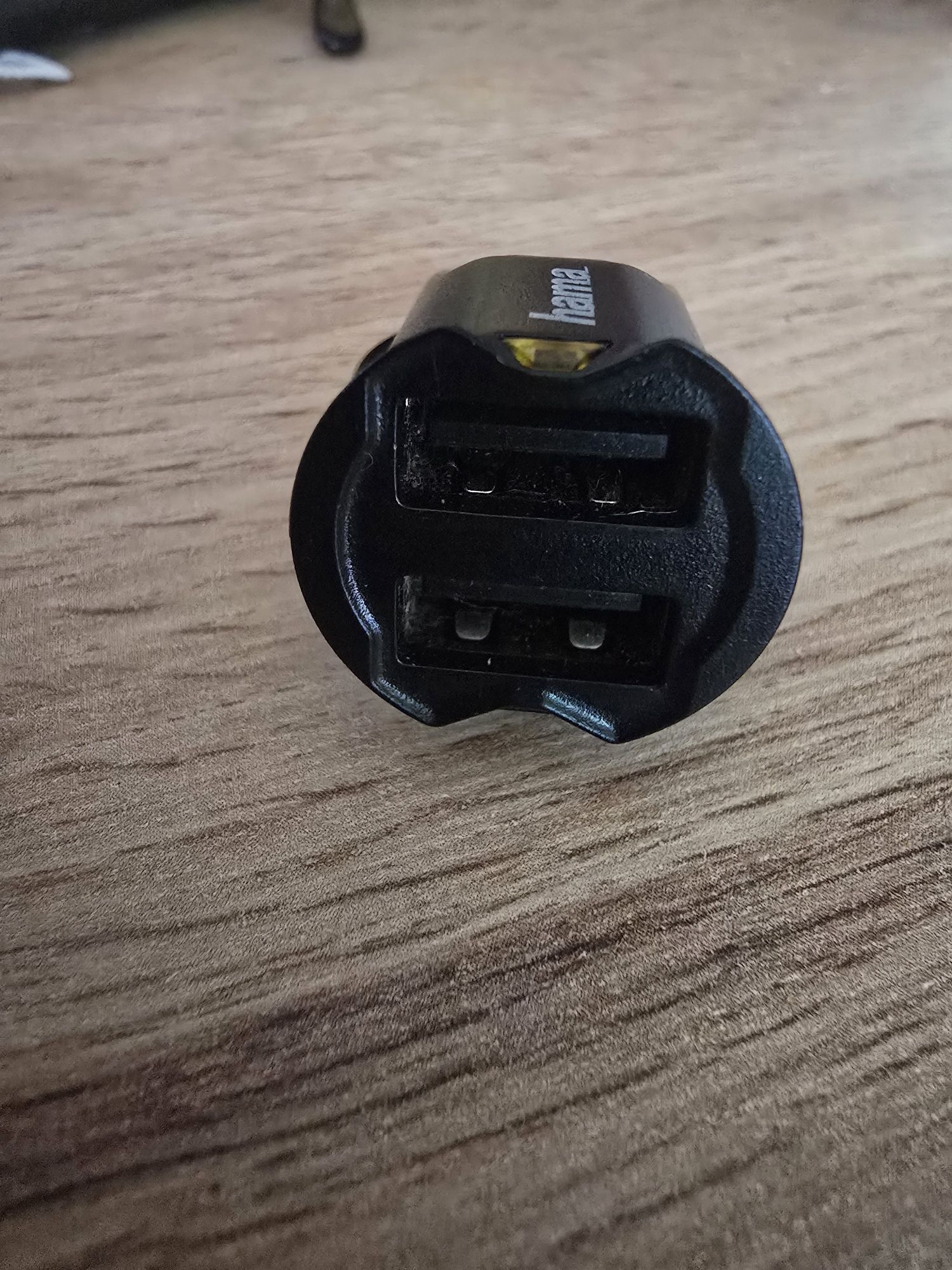 USB dual do samochodu