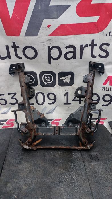 Передній підрамник BMW x3 e83