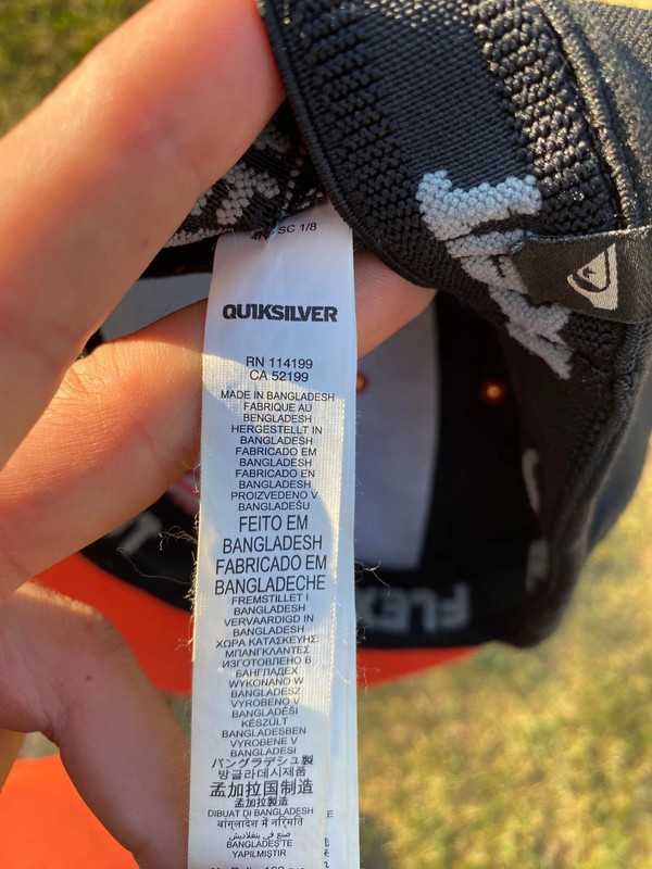 Wygodna Czapka z daszkiem SM fullcap Quiksilver flexit czarny haft