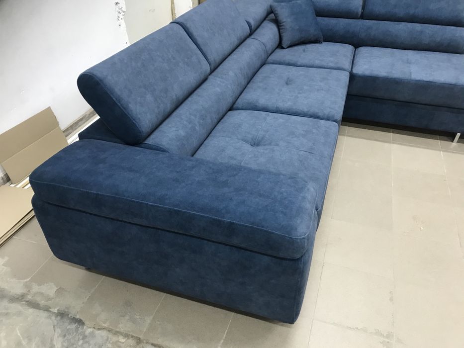 Narożnik w tkaninie ROYAL z funkcją spania i pojemnikiem na pościel