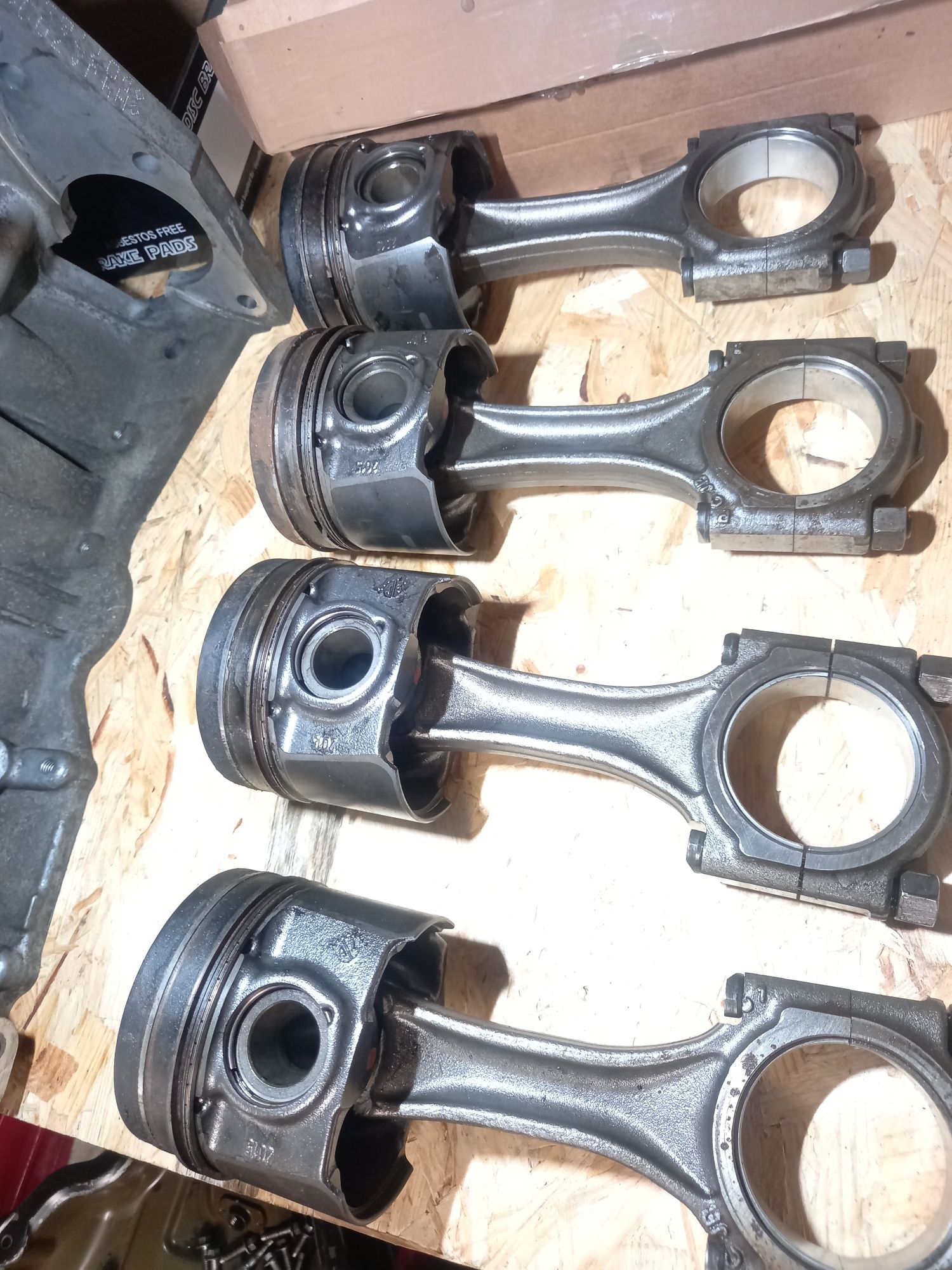 Tłok Korbowód Korba ford T7 T8 2.0tdci Mondeo smax kuga cmax