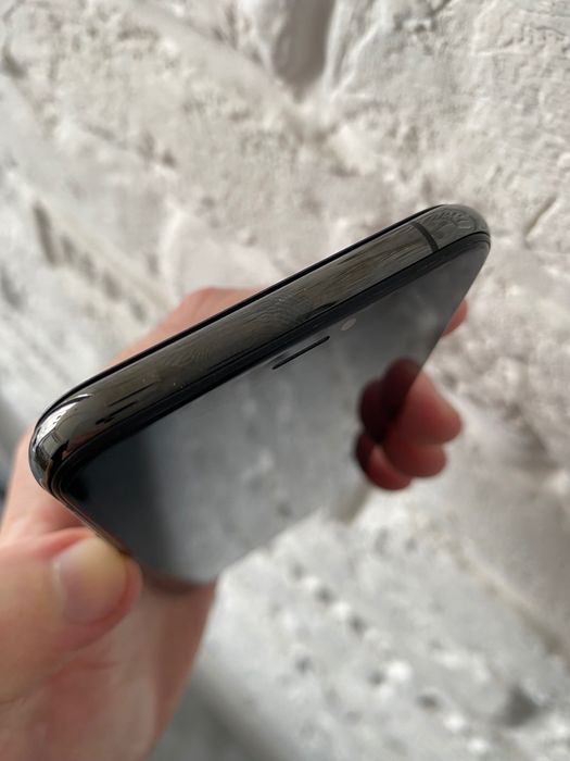 Apple iphone XS 256Гб не вмикається, екран корпус ОК без айклауд донор