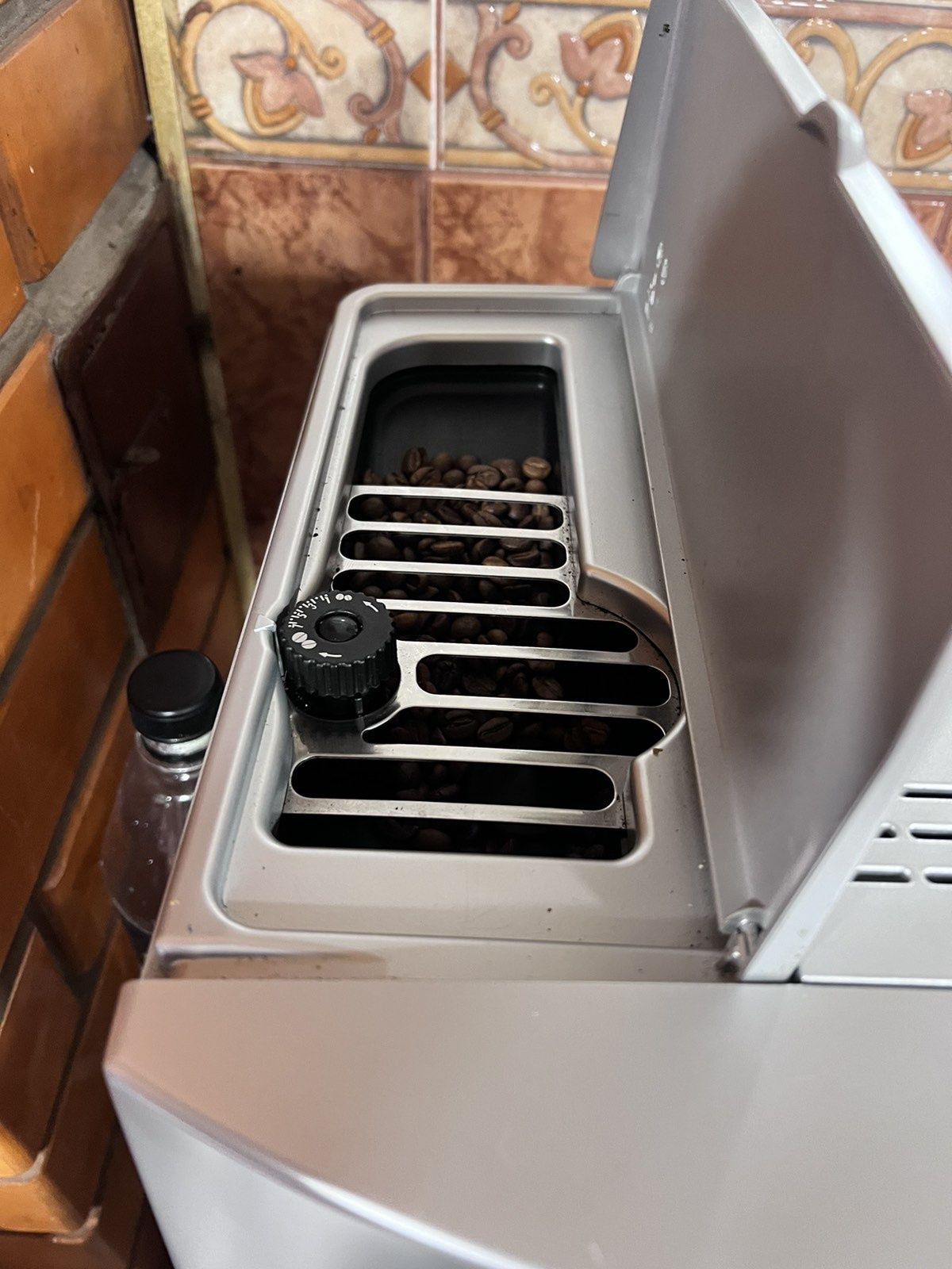 Кавомашина DeLonghi ESAM 3600