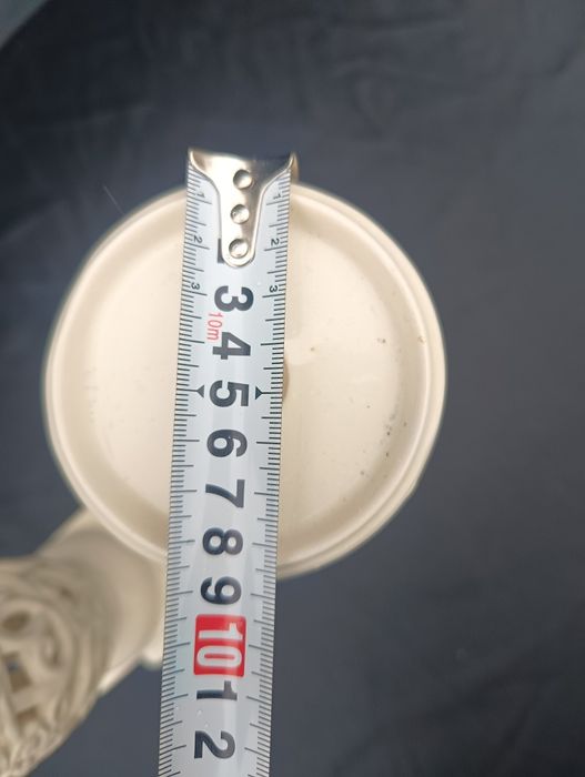 Dwa ceramiczne świeczniki