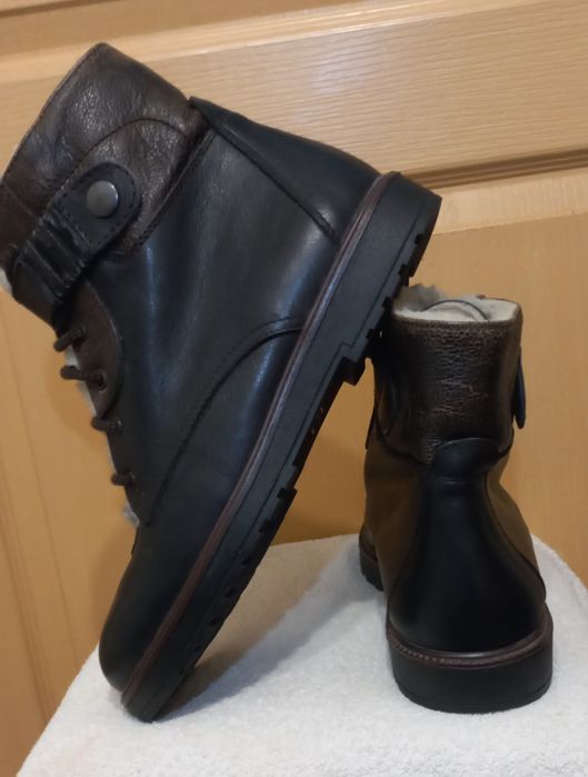 Продам чоловічі оригінальні натуральні зимові черевики нові